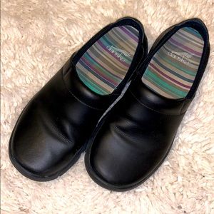 Dansko Women’s Shoes